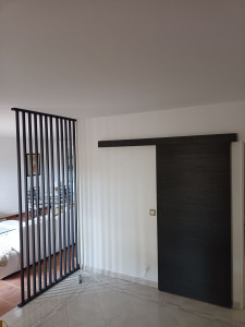 Photo de galerie - Pose de porte coulissante et clostra.