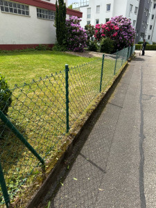 Photo de galerie - Pose de clôture grillage
