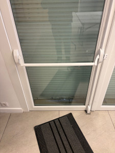 Photo de galerie - Installation d’une barre anti panique pour un local accueillent  du publique 