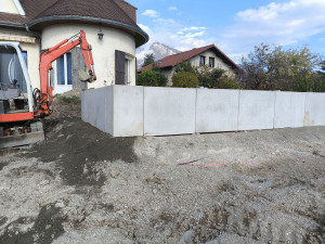 Photo de galerie - Création de mur de soutènement en mur béton en L