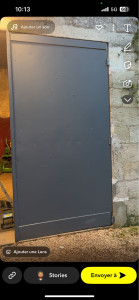 Photo de galerie - Changement de plaque et mise en peinture de cette porte qui était complètement pourri