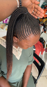 Photo de galerie - Tresses collées avec mèche 