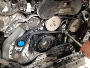 Photo de galerie - Changement Courroie Accessoire Audi A6 C6 2.7tdi 