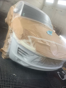 Photo de galerie - Peinture pare choc avant Porsche Macan