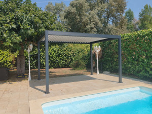 Photo de galerie - Montage et installation d'une pergola Bioclimatique. 