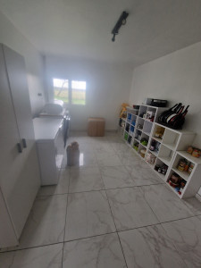 Photo de galerie - Faire une machine
poussière meubles
sols