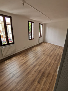 Photo de galerie - Revêtement de sol, placo et peinture
