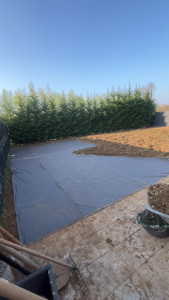 Photo de galerie - Bâche posée pour massif 