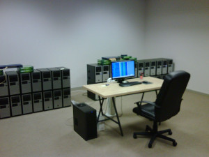 Photo de galerie - Montage et installation de 24 PC sur un réseau local permettant l'exploitation d'un calculateur.