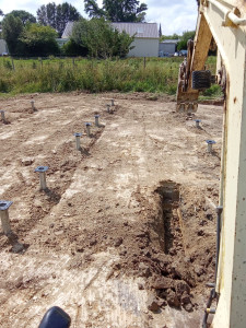 Photo de galerie - Location mini pelle avec chauffeur 