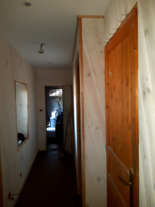 Photo de galerie - Pose de lambris mural plus pose de carrelages 