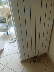 Photo de galerie - Montage radiateur murale 