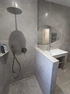 Photo de galerie - Rénovation salle demain complète avec douche à l'italienne caniveau