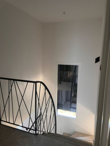 Photo de galerie - Pose de luminaires hauteur 4 mètres ( avant )