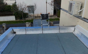 Photo de galerie - étanchéité sur le toit d'un garage