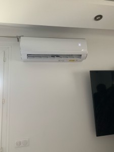 Photo de galerie - Installation de climatiseur type split au 0752507309