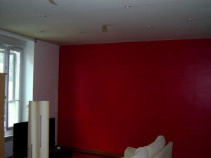Photo de galerie - Pan de mur salon couleur rose