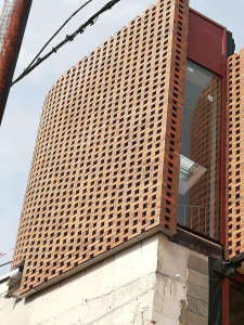 Photo de galerie - Maçonnerie beriq rouge 