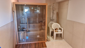 Photo de galerie - Démontage complet du sauna.
Nettoyage.
Remontage intégral et raccordement dans un autre bâtiment. 