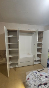 Photo de galerie - Montage de armoire