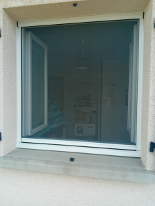 Photo de galerie - Pose de moustiquaire
