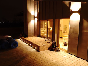 Photo de galerie - Renforcement des lambourdes et changement des lames de terrasse, installer des spots 