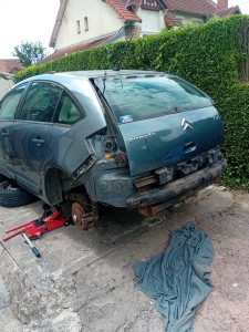 Photo de galerie - Démontage véhicule 