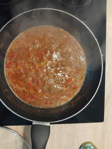 Photo de galerie - Plat mijoté viande poivrons et sauce délicieuse. 