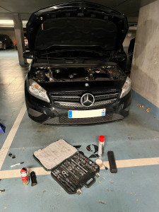 Photo de galerie - Changement de bougie de préchauffage + courroie d’accessoires + diagnostique sur cette Mercedes classe A200d 
