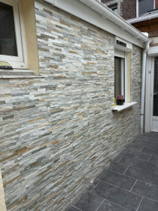 Photo de galerie - Habillage d’un mur en briquette de parements 