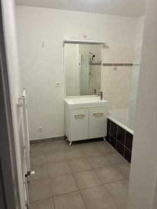 Photo de galerie - Réhabilitation salle de bain et cuisine suite a un syndromes de diogene