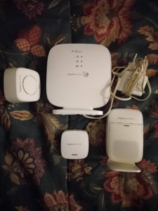 Photo de galerie - Connectique matériel de surveillance 