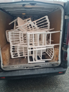 Photo de galerie - Transport des chaises pour l'occasion à mon client :)