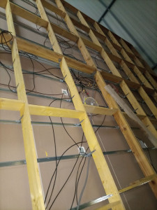 Photo de galerie - Pose menuiseries plus plâtrerie mur et plafond et installation électrique pour un bureau 