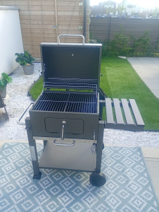 Photo de galerie - Montage barbecue après