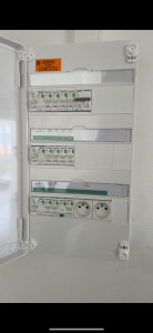 Photo de galerie - Remplacement d’un tableau en neutre commun et installation complète du câblage des prises de courant 