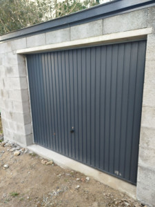 Photo de galerie - Porte basculante 