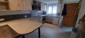 Photo de galerie - Pose d’une cuisine pour Cuisinella