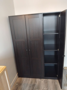 Photo de galerie - Montage armoire RAKKESTAD