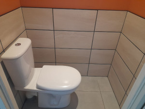 Photo de galerie - Rénovation d'un WC avec changement 
âpre travaux 