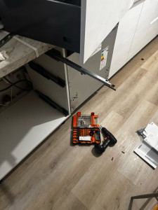 Photo de galerie - Livraisons But avec installation de lave vaisselle encastrable 