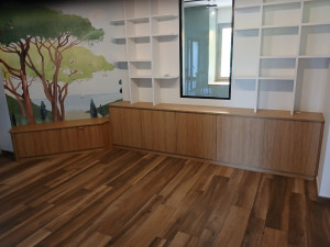 Photo de galerie - Conception et réalisation d'un meuble bibliothèque sur mesures 