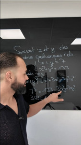 Photo de galerie - Cours en ligne 
A partir de 7€ de l'heure