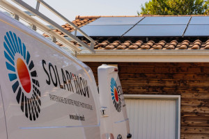 Photo de galerie - Installation de panneaux solaires photovoltaïques