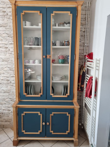 Photo de galerie - Restauration complète d'un vaisselier.