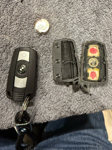 Photo de galerie - Remplacement boîtier et batterie clés BMW 