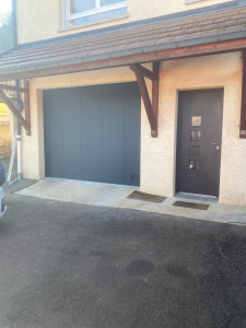 Photo de galerie - Pose de porte de garage + porte d’entrée 