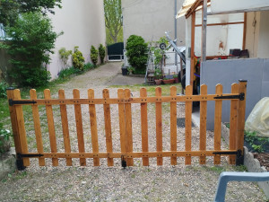 Photo de galerie - Portail entièrement fait main avec palette récupérées gratuitement.