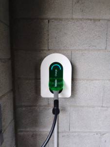 Photo de galerie - Pose d'une borne de recharge pour véhicule électrique 