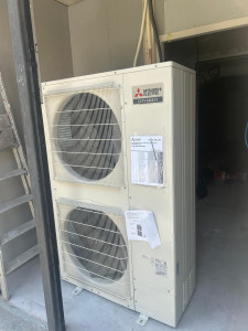 Photo de galerie - Unité extérieur De Pompe A chaleur MITSUBISHI